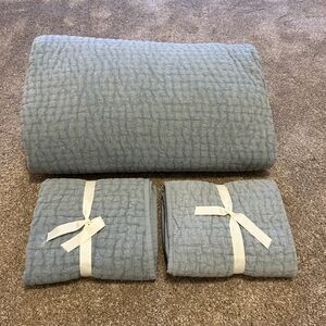 NEW Pottery Barn Sky Blue Stonewashed Pick Stitch King Quilt Bedding Set